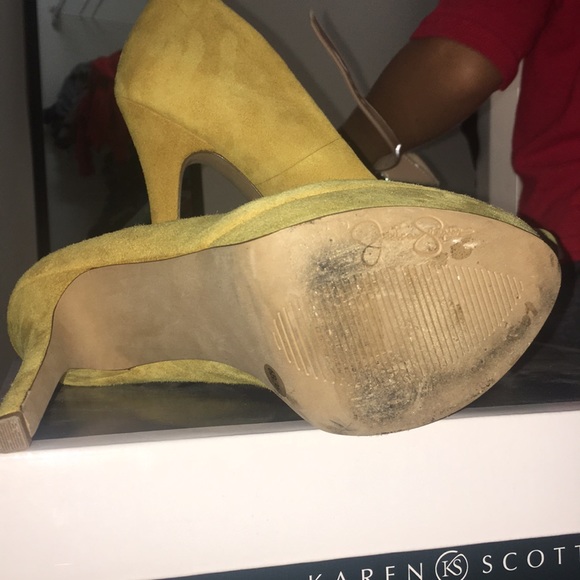 Pumps - Picture 2 of 2